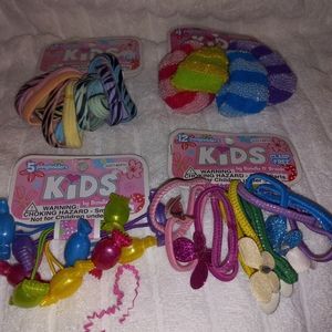 4pack of hair accessories